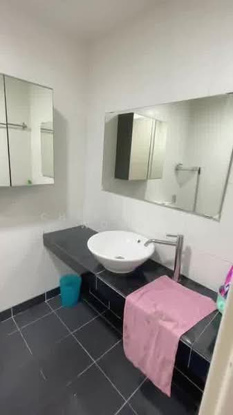 Kondominium untuk Disewa di Residence 8 - Charmaine Wong - Bathroom - PropertyGuru.com.my