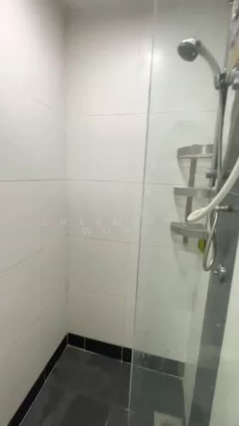 Kondominium untuk Disewa di Residence 8 - Charmaine Wong - Bathroom - PropertyGuru.com.my