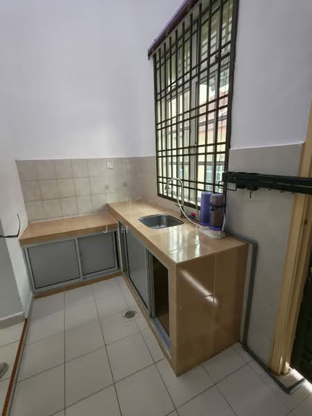 Rumah Teres 1 Tingkat untuk Disewa di Kulai (Johor) - JH Yap - Kitchen - PropertyGuru.com.my