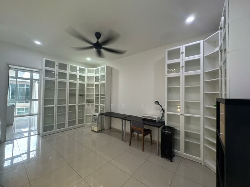 Rumah Teres 2 Tingkat untuk Dijual di Taman Mount Austin (Tebrau) - Ember Lim - Study - PropertyGuru.com.my