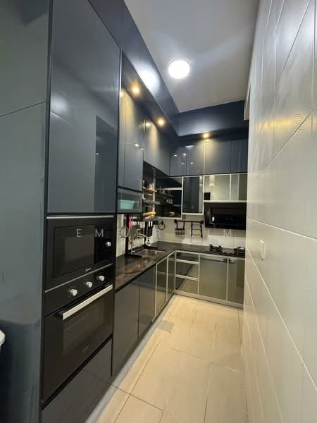 Rumah Teres 2 Tingkat untuk Dijual di Taman Mount Austin (Tebrau) - Ember Lim - Kitchen - PropertyGuru.com.my