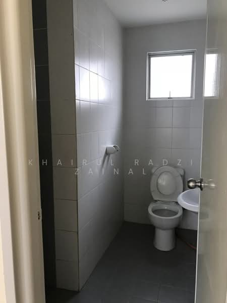 Apartment for Rent at Kristal View - Khairul Radzi Zainal - Bathroom - PropertyGuru.com.my