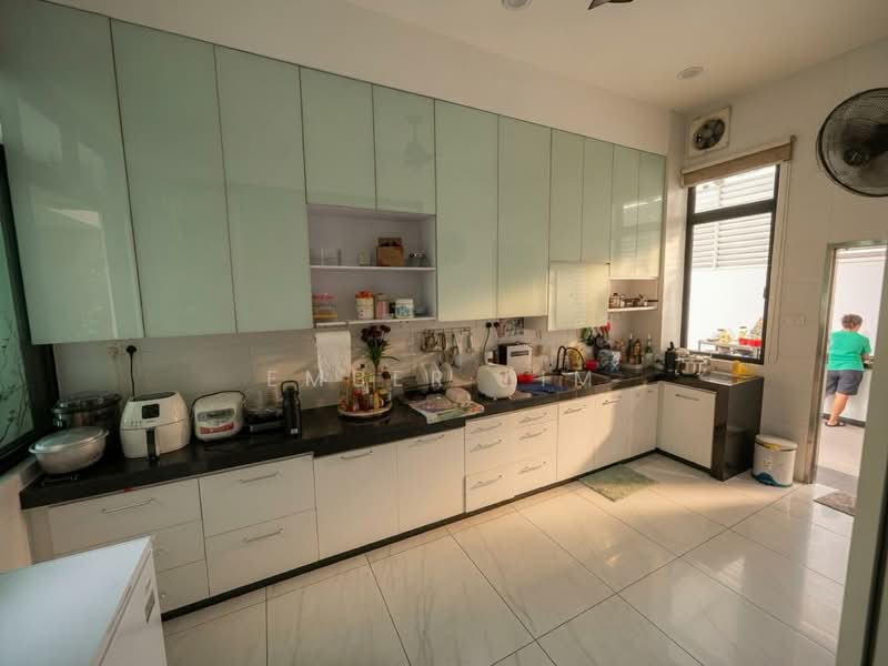 Cluster House for Sale in Taman Nusa Bestari (Iskandar Puteri (Nusajaya)) - Ember Lim - Kitchen - PropertyGuru.com.my