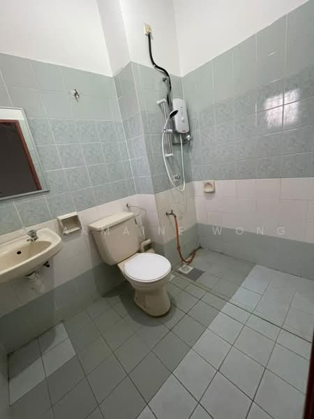 Terraced House for Rent in Putra Heights (Subang Jaya) - Charmaine Wong - Bathroom - PropertyGuru.com.my
