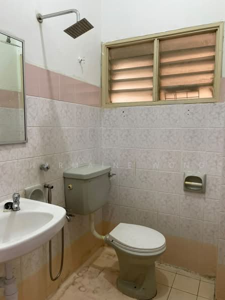 Terraced House for Rent in Putra Heights (Subang Jaya) - Charmaine Wong - Bathroom - PropertyGuru.com.my