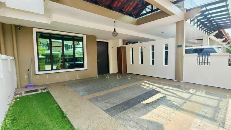 Terraced House for Rent in Alam Impian (Shah Alam) - Khairul Radzi Zainal - Exterior - PropertyGuru.com.my