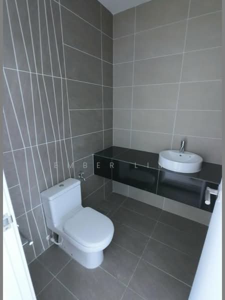 Semi-Detached House for Sale in Eco Botanic (Iskandar Puteri (Nusajaya)) - Ember Lim - Bathroom - PropertyGuru.com.my
