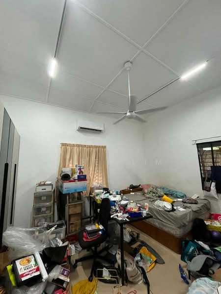 Rumah Banglo untuk Dijual di Taman Kebun Teh (Johor Bahru) - Ember Lim - Bedroom - PropertyGuru.com.my