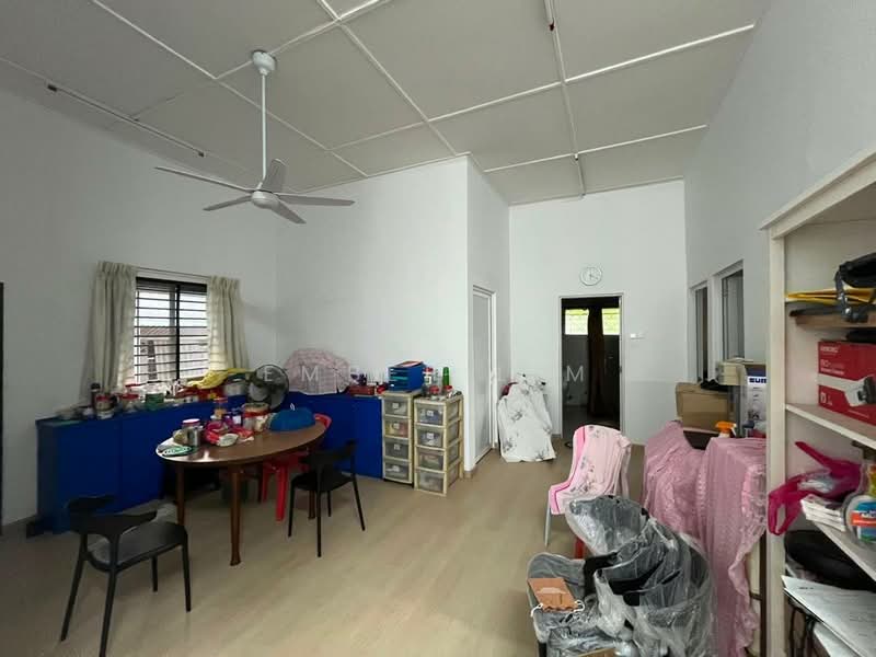 Rumah Banglo untuk Dijual di Taman Kebun Teh (Johor Bahru) - Ember Lim - Living Room - PropertyGuru.com.my