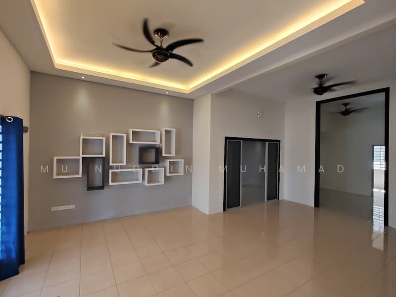 Rumah Banglo untuk Dijual di Lekir (Perak) - Muinuddin Muhamad - Living Room - PropertyGuru.com.my