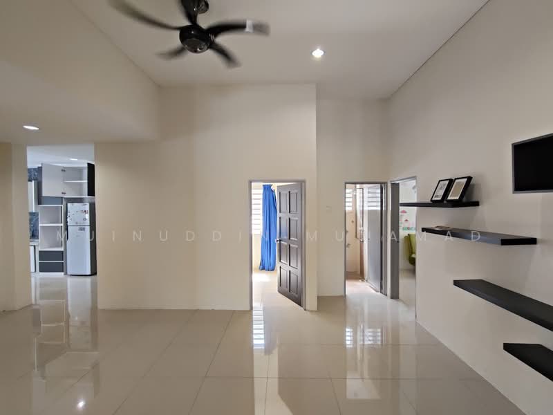 Rumah Banglo untuk Dijual di Lekir (Perak) - Muinuddin Muhamad - Living Room - PropertyGuru.com.my