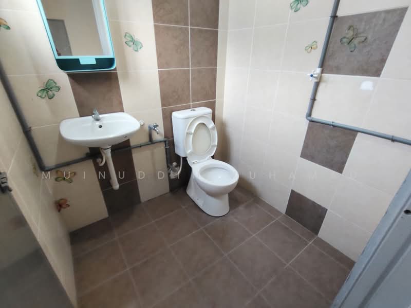 Rumah Banglo untuk Dijual di Lekir (Perak) - Muinuddin Muhamad - Bathroom - PropertyGuru.com.my