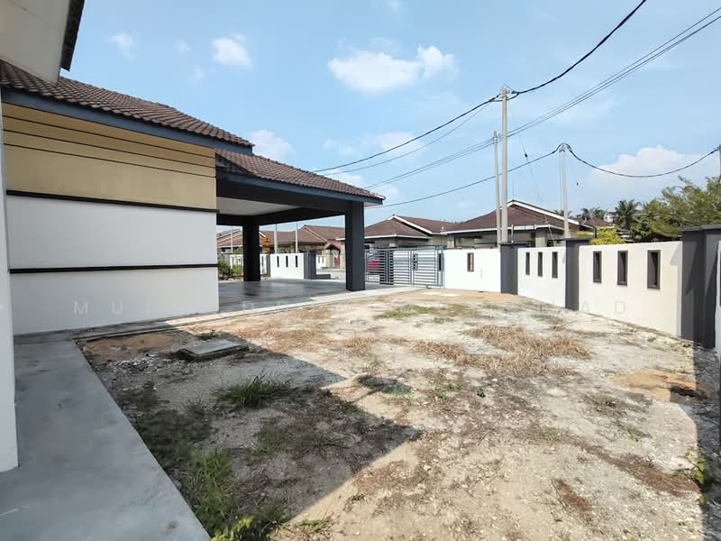 Rumah Banglo untuk Dijual di Lekir (Perak) - Muinuddin Muhamad - Exterior - PropertyGuru.com.my