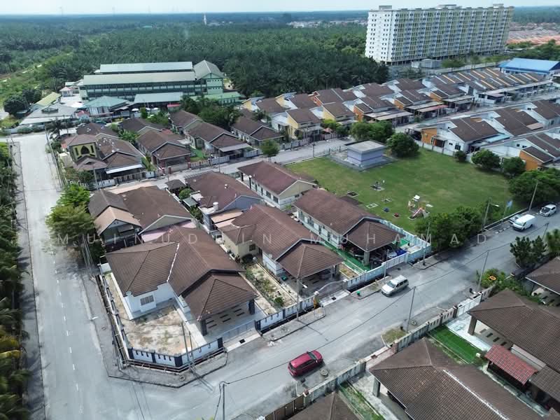 Rumah Banglo untuk Dijual di Lekir (Perak) - Muinuddin Muhamad - Exterior - PropertyGuru.com.my