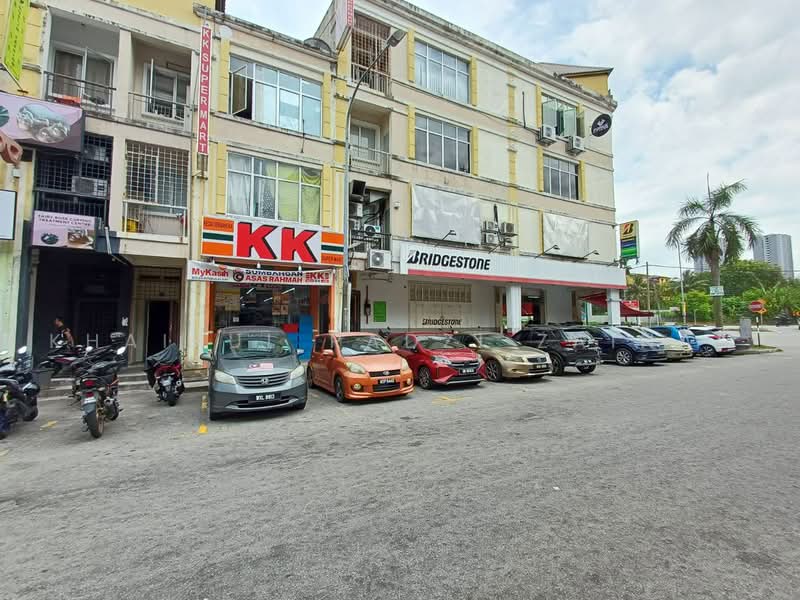 Shop for Rent in Kajang (Selangor) - Khairul Radzi Zainal - Exterior - PropertyGuru.com.my