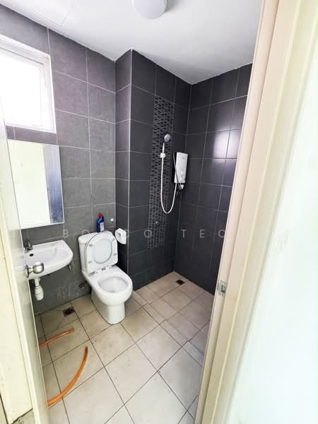 Kondominium untuk Disewa di Solaria Residences - Bosco Teoh - Bathroom - PropertyGuru.com.my