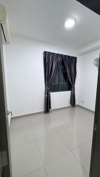 Kondominium untuk Disewa di The Henge - heng choon seng heng choon seng - Bedroom - PropertyGuru.com.my