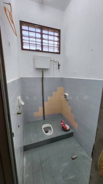 Rumah Teres 1 Tingkat untuk Dijual di Taman Desa Cemerlang (Ulu Tiram) - Jennie Chew - Bathroom - PropertyGuru.com.my