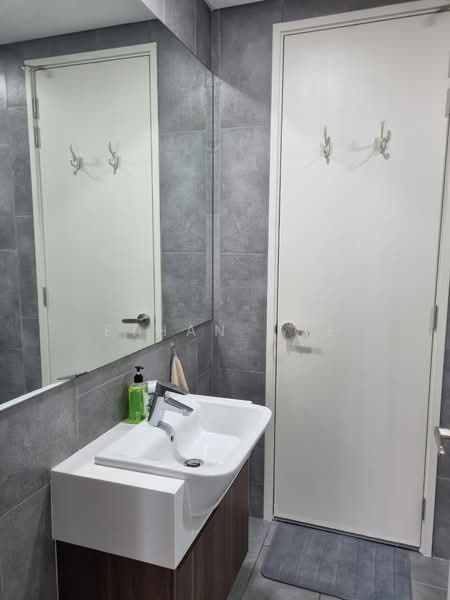 Service Residence for Rent at Ativo Suites @ Damansara Avenue - Ethan Swe - Bathroom - PropertyGuru.com.my