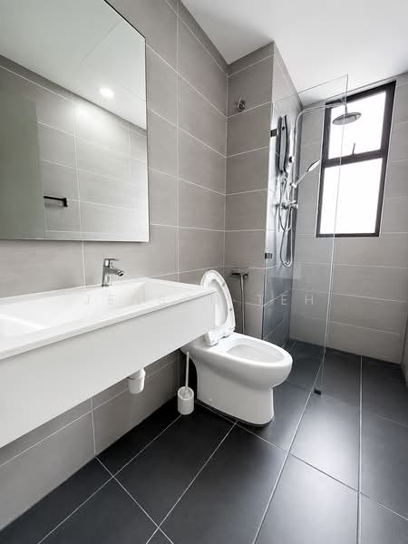 Kondominium untuk Disewa di Platinum Arena - Jenson Teh - Bathroom - PropertyGuru.com.my