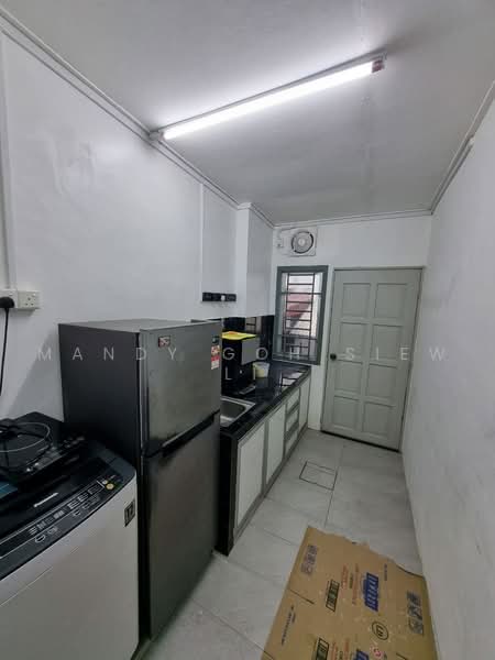 Terraced House for Rent in Taman Damai Jaya (Skudai) - Mandy Goh Siew Li - Kitchen - PropertyGuru.com.my