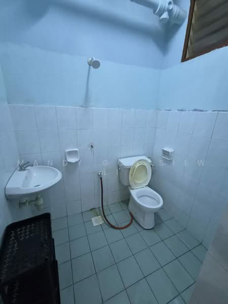 Pangsapuri untuk Disewa di Sri Awana Townhouse - Mandy Goh Siew Li - Bathroom - PropertyGuru.com.my