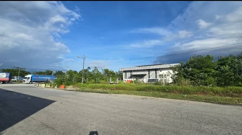 Industrial Land for Sale in Taman Perindustrian Senai (Senai) - Ember Lim - Exterior - PropertyGuru.com.my