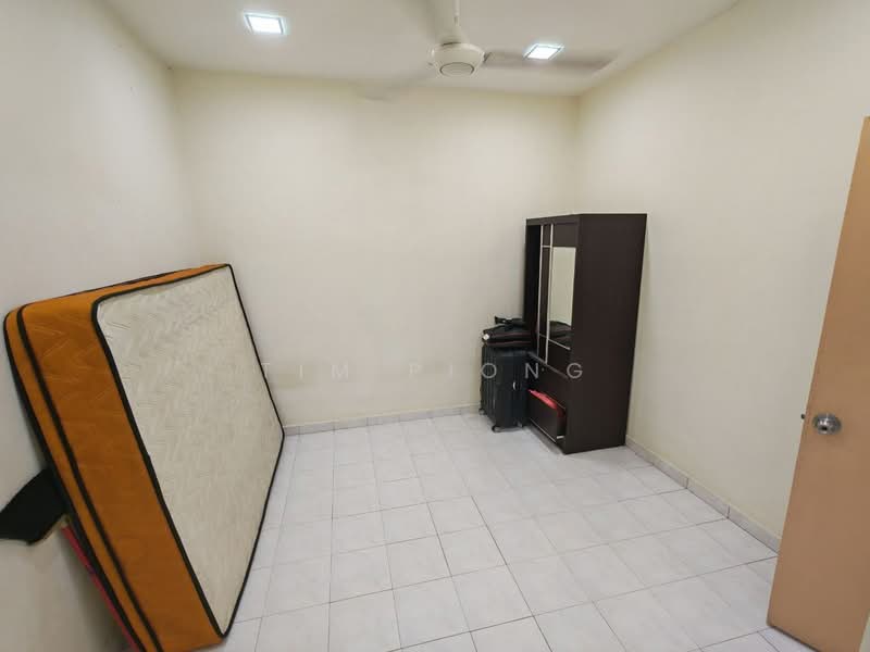 1-storey Terraced House for Sale in Taman Malim Jaya (Bachang) - Tim Piong - Bedroom - PropertyGuru.com.my