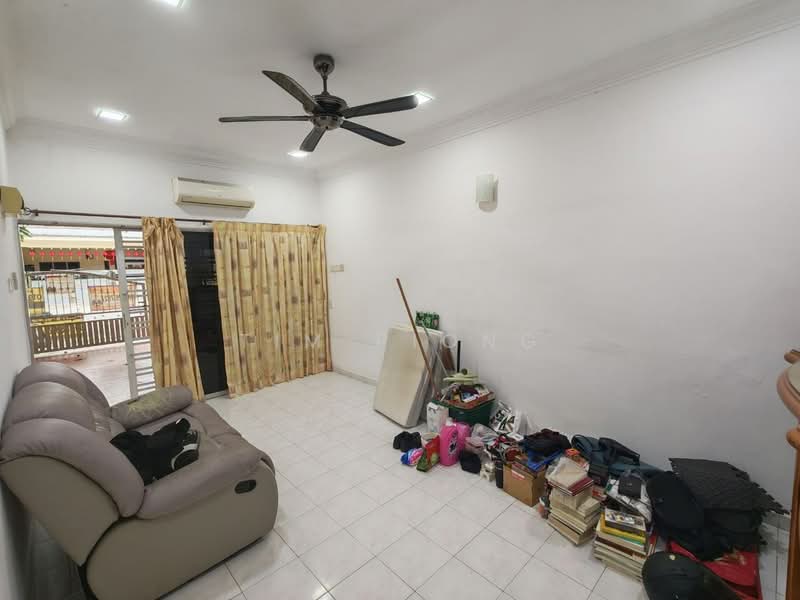 1-storey Terraced House for Sale in Taman Malim Jaya (Bachang) - Tim Piong - Living Room - PropertyGuru.com.my