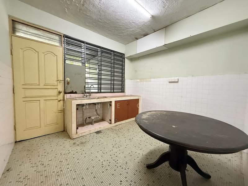Rumah Teres 2 Tingkat untuk Dijual di Taman Pelangi (Johor Bahru) - Jennie Chew - Kitchen - PropertyGuru.com.my
