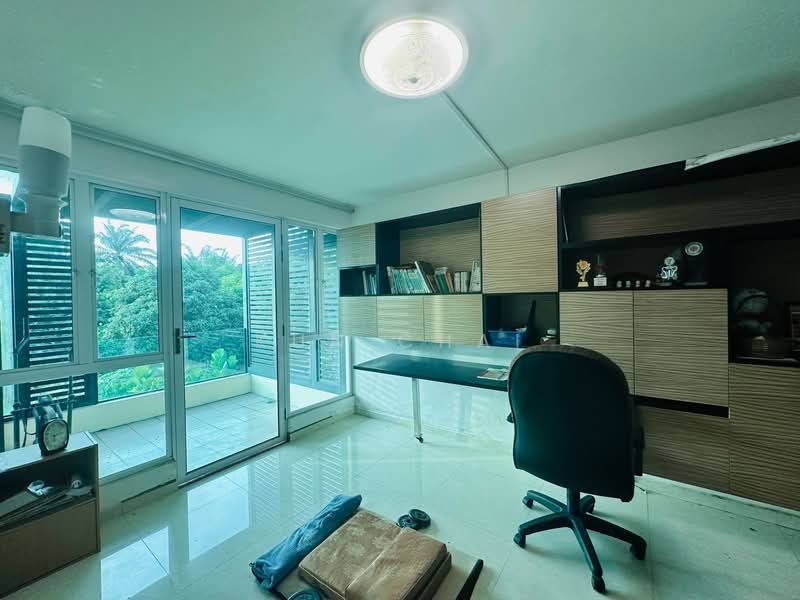 Semi-Detached House for Sale in Johor Bahru (Johor) - Kun Chai - Study - PropertyGuru.com.my