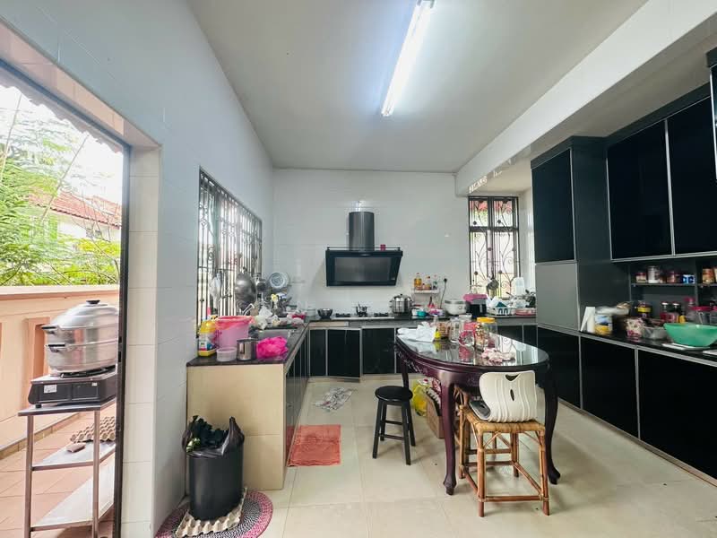 Semi-Detached House for Sale in Johor Bahru (Johor) - Kun Chai - Kitchen - PropertyGuru.com.my