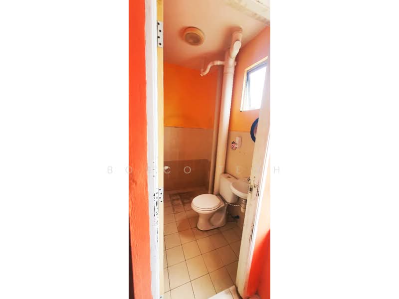 Pangsapuri untuk Disewa di Relau Vista Apartment - Bosco Teoh - Bathroom - PropertyGuru.com.my