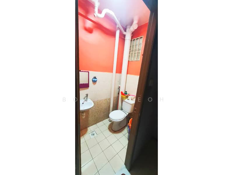 Pangsapuri untuk Disewa di Relau Vista Apartment - Bosco Teoh - Bathroom - PropertyGuru.com.my