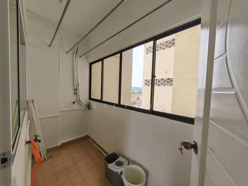 Pangsapuri untuk Dijual di Lavinia Apartments - Jessilynne . - PropertyGuru.com.my