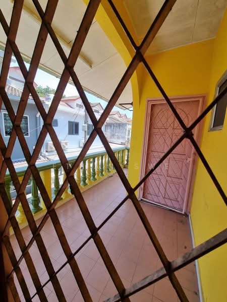 Rumah Teres 2 Tingkat untuk Dijual di Kota Damansara (Selangor) - Ethan Swe - Balcony - PropertyGuru.com.my