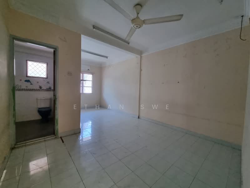 Rumah Teres 2 Tingkat untuk Dijual di Kota Damansara (Selangor) - Ethan Swe - Bathroom - PropertyGuru.com.my
