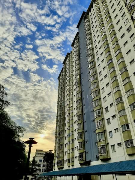 Kondominium untuk Dijual di Endah Regal Condominium - Darren Kai Xin Ng - PropertyGuru.com.my