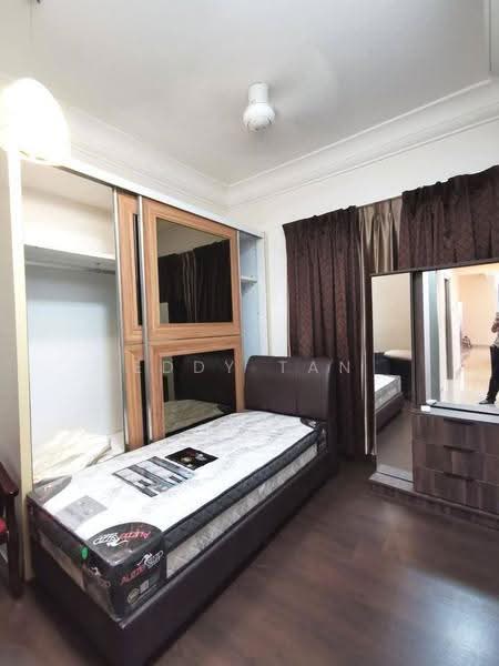 Kediaman Servis untuk Dijual di V@SUMMERPLACE - Eddy Tan - Bedroom - PropertyGuru.com.my