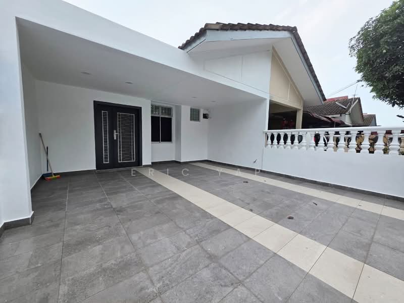 Rumah Teres 1 Tingkat untuk Dijual di Taman Megah Ria (Masai) - ERIC YAP - PropertyGuru.com.my