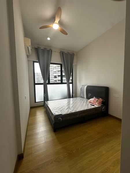Condominium for Rent at Lovell @ Country Garden Danga Bay - ERIC YAP - PropertyGuru.com.my