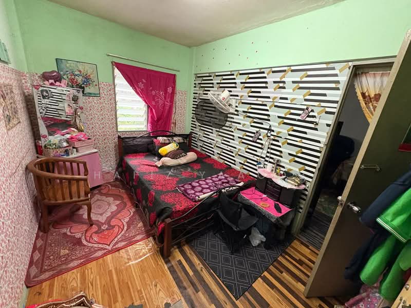 Flat for Sale at Pangsapuri Intan - Hafiz Yaacob - Bedroom - PropertyGuru.com.my
