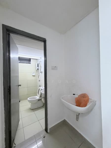 Apartment for Rent at The Pines Residence - YC Fung - Bathroom - PropertyGuru.com.my