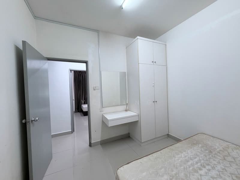 Apartment for Rent at The Pines Residence - YC Fung - Bedroom - PropertyGuru.com.my