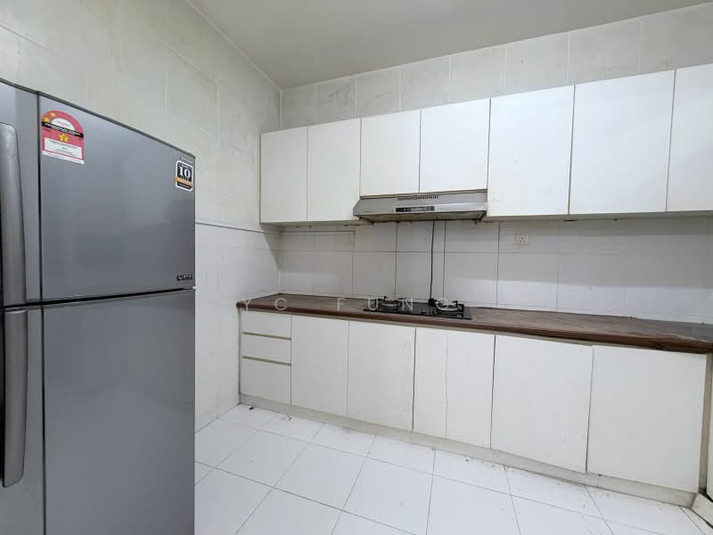 Apartment for Rent at The Pines Residence - YC Fung - Kitchen - PropertyGuru.com.my