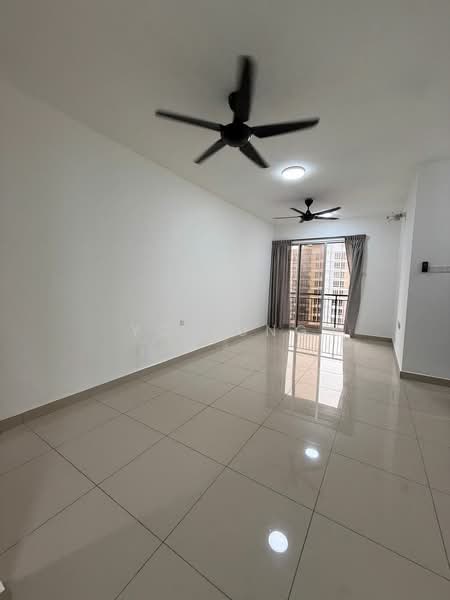 Pangsapuri untuk Disewa di Sierra Heights (Residensi Siera Perdana) - YC Fung - Living Room - PropertyGuru.com.my