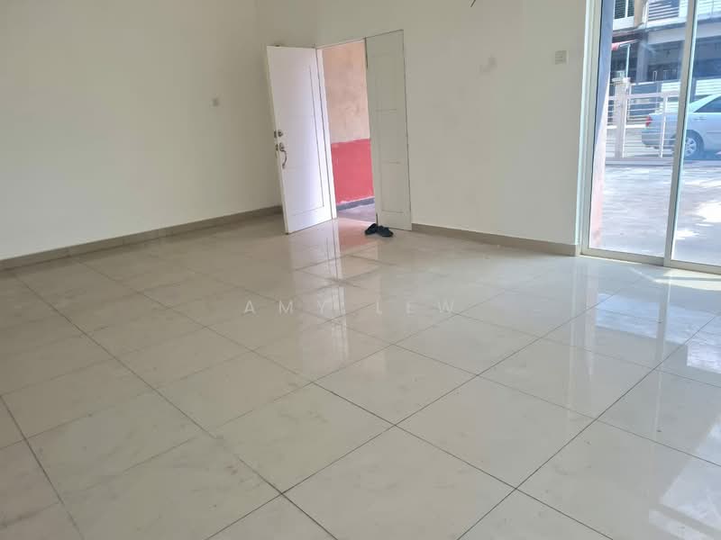 Semi-Detached House for Sale in Mentakab (Pahang) - Amy Lew - Living Room - PropertyGuru.com.my