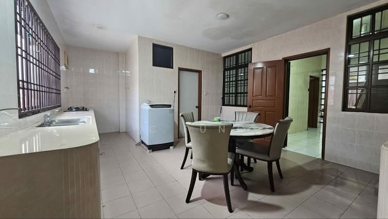 2-storey Terraced House for Rent in Taman Pelangi Indah (Ulu Tiram) - YC Fung - Kitchen - PropertyGuru.com.my