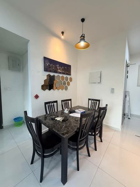 Condominium for Rent at Amberside @ Country Garden Danga Bay - Enoch Liong - Dining Room - PropertyGuru.com.my