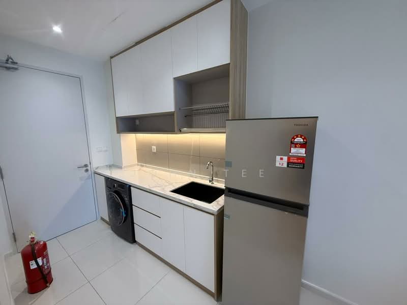 Servis Apartment untuk Disewa di Majestic Residence - John Tee - Kitchen - PropertyGuru.com.my